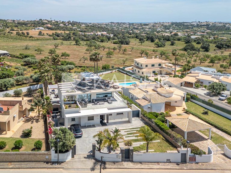 Villa for Sale in Albufeira, Albufeira 42