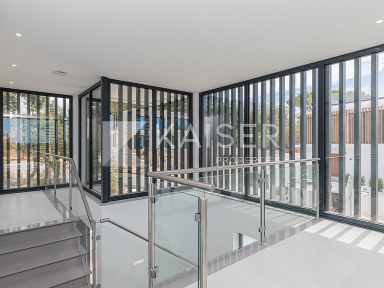Villa for Sale in Albufeira, Albufeira 25