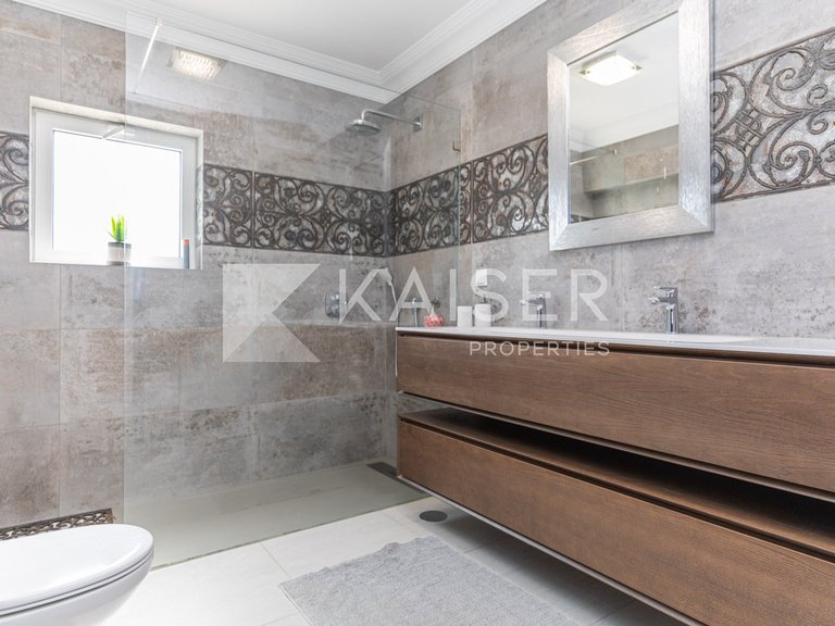 Villa for Sale in Albufeira, Albufeira 17