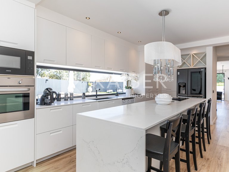 Villa for Sale in Albufeira, Albufeira 5