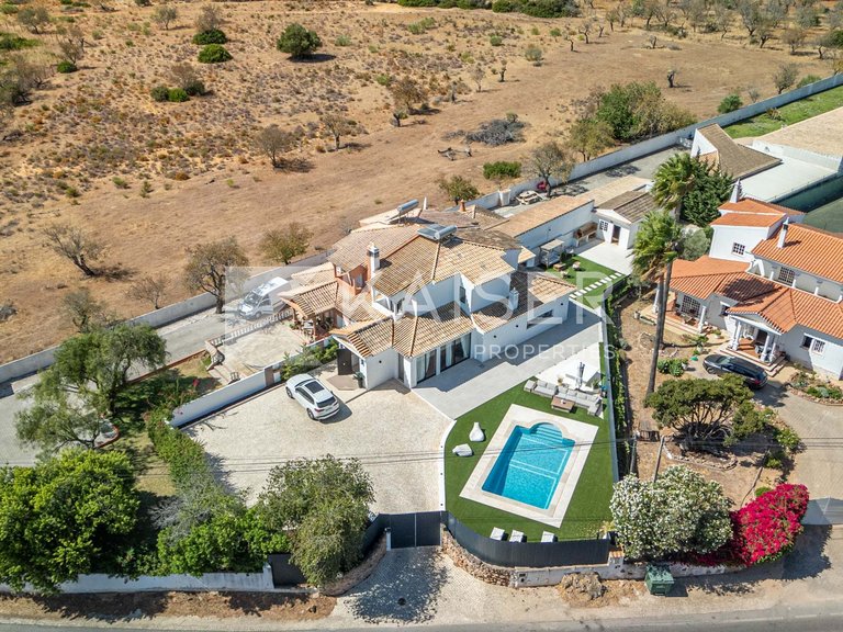 Villa for Sale in Albufeira, Albufeira 29