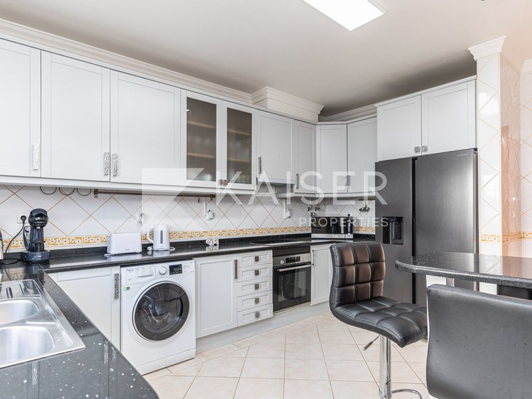 Villa for Sale in Albufeira, Albufeira 9