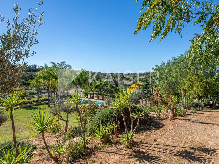 Villa for Sale in Albufeira, Albufeira 28