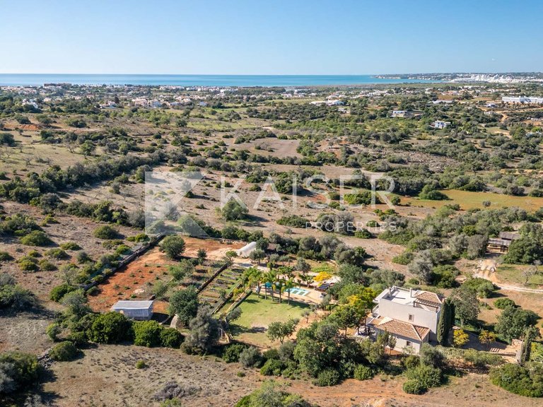 Villa for Sale in Albufeira, Albufeira 36