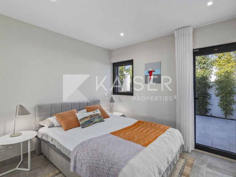 Villa for Sale in Albufeira, Albufeira 25