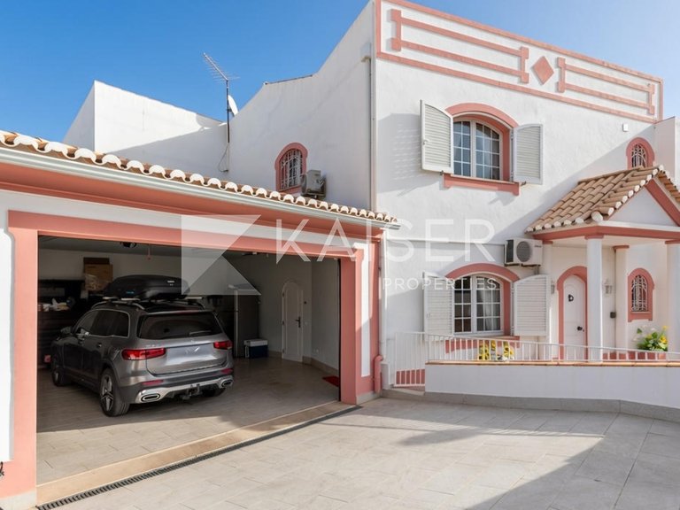 Villa for Sale in Albufeira, Albufeira 7