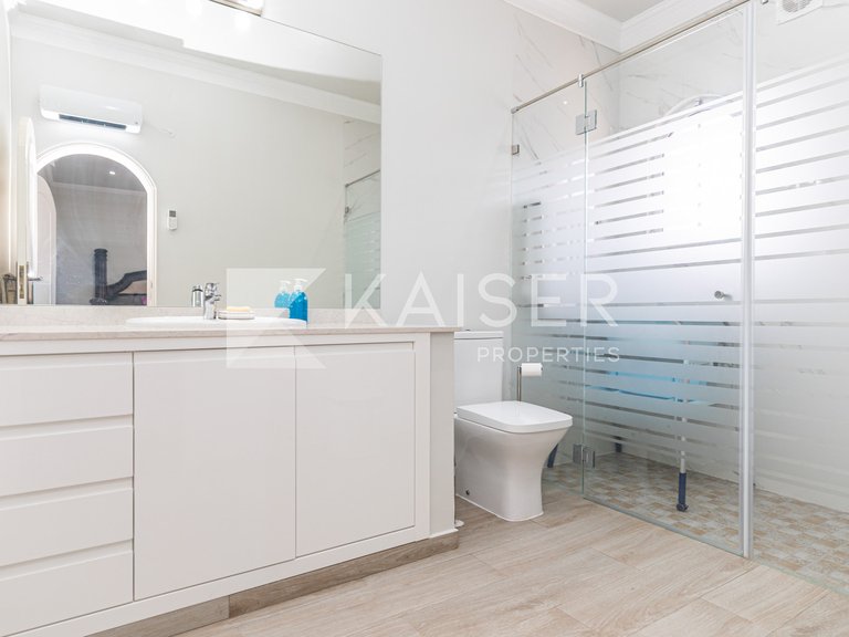 Villa for Sale in Albufeira, Albufeira 19