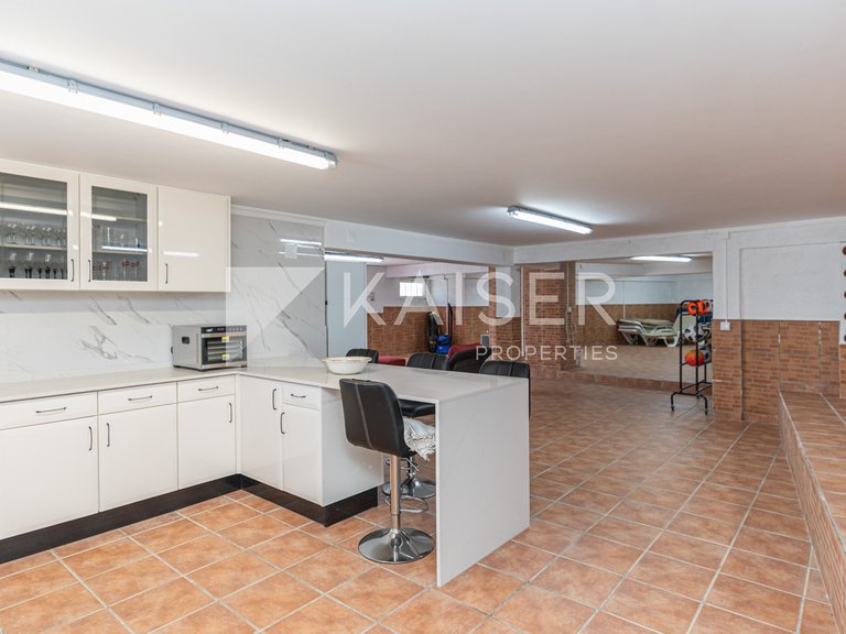 Villa for Sale in Albufeira, Albufeira 23