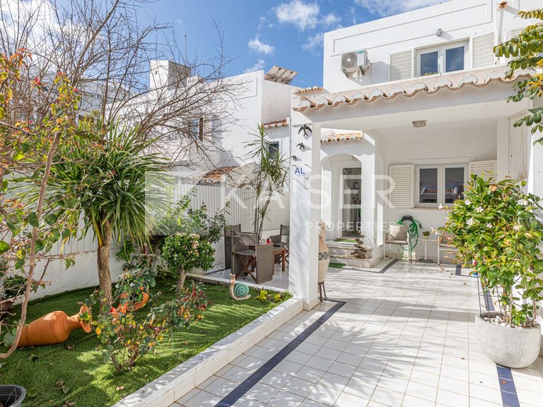 Town House for Sale in Albufeira, Albufeira 1