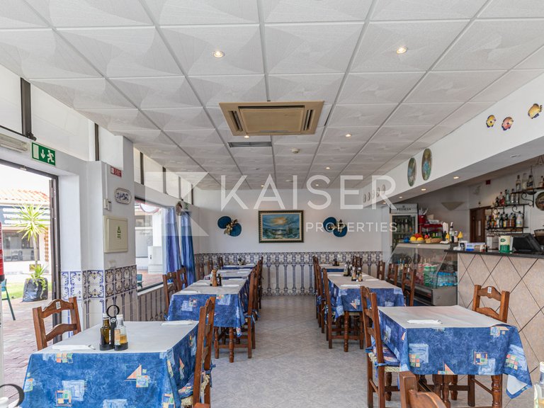 Commercial for Sale in Albufeira, Albufeira 11