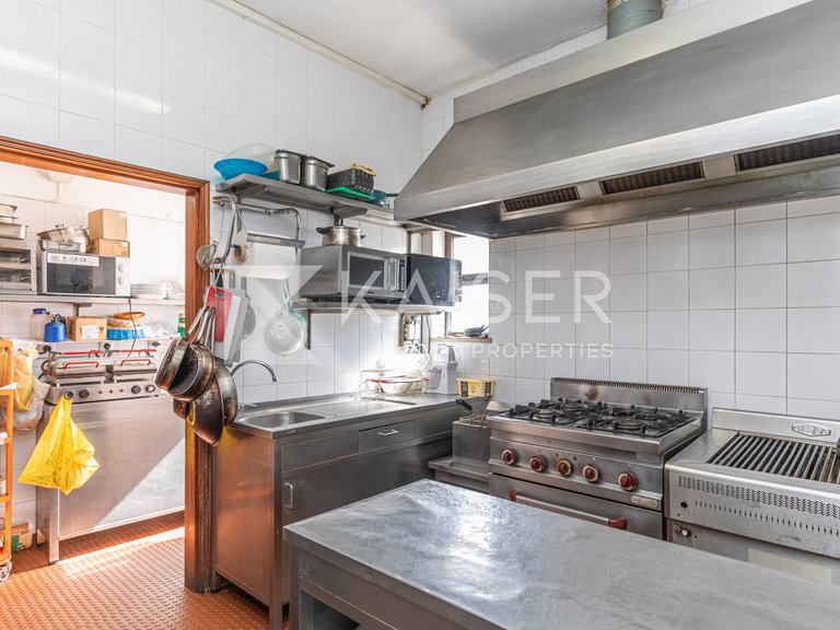 Commercial for Sale in Albufeira, Albufeira 14