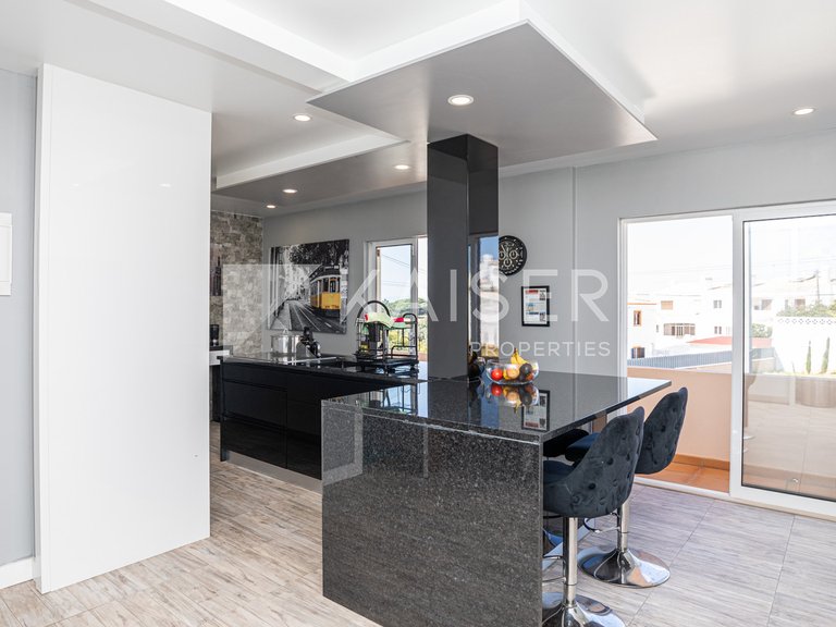 Town House for Sale in Albufeira, Albufeira 2