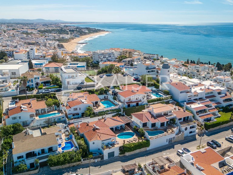 Villa for Sale in Albufeira, Albufeira 1