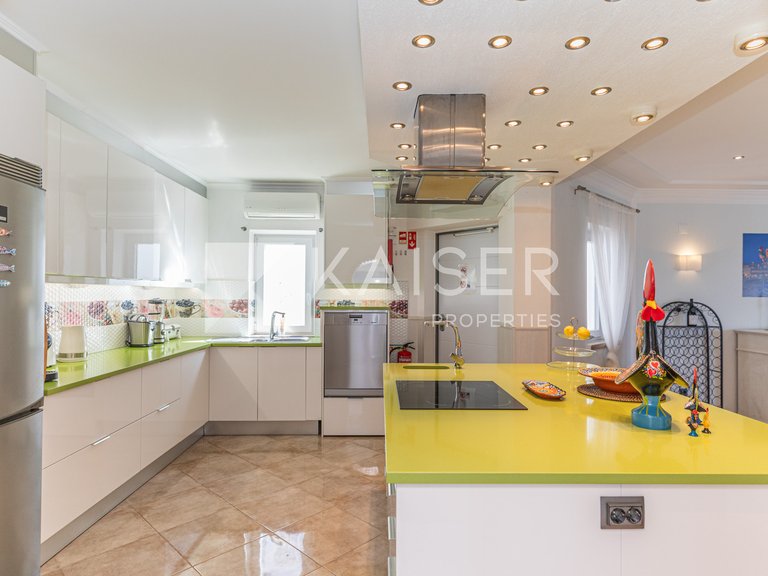 Villa for Sale in Albufeira, Albufeira 11