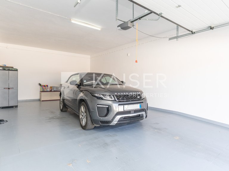 Villa for Sale in Albufeira, Albufeira 25