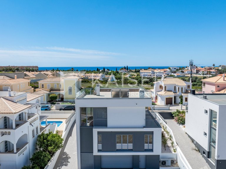 Villa for Sale in Albufeira, Albufeira 3