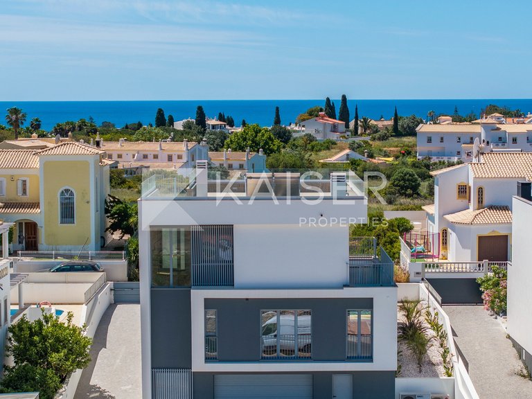 Villa for Sale in Albufeira, Albufeira 30