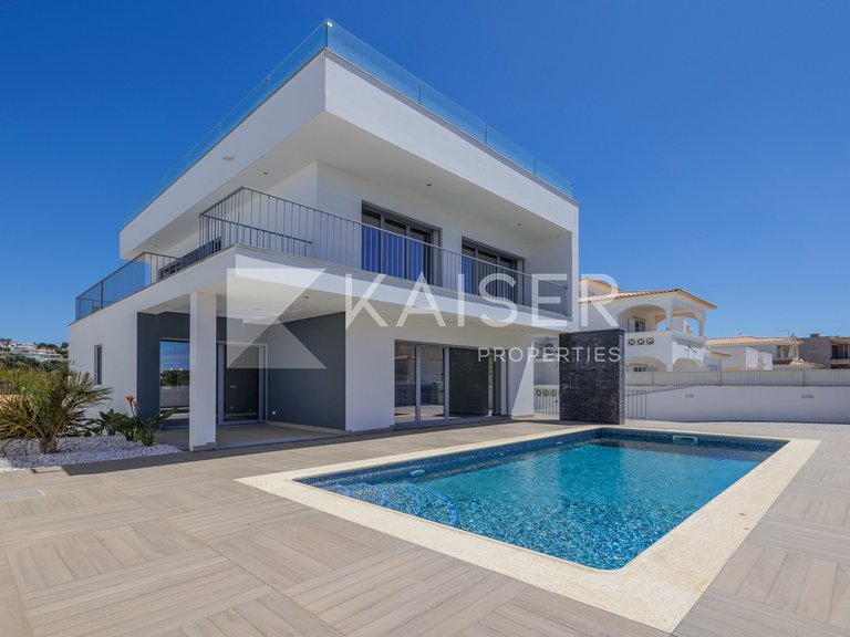 Villa for Sale in Albufeira, Albufeira 1