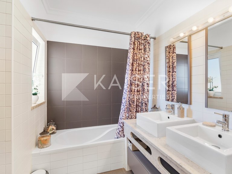 Villa for Sale in Albufeira, Albufeira 22