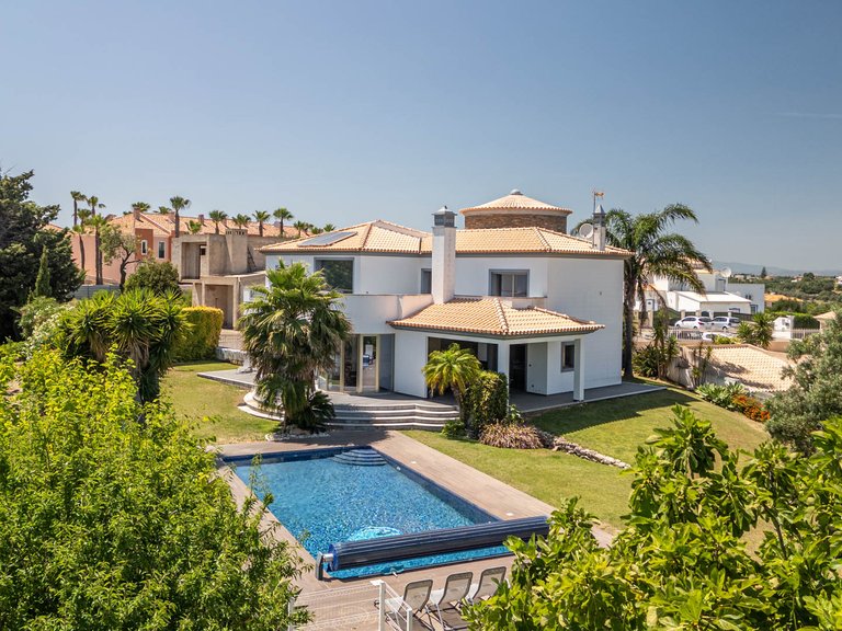 Villa for Sale in Albufeira, Albufeira 30