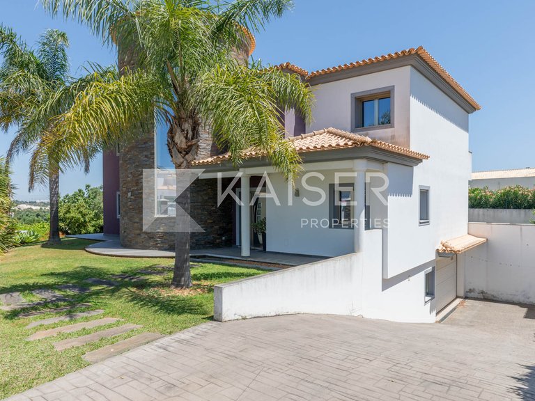 Villa for Sale in Albufeira, Albufeira 8