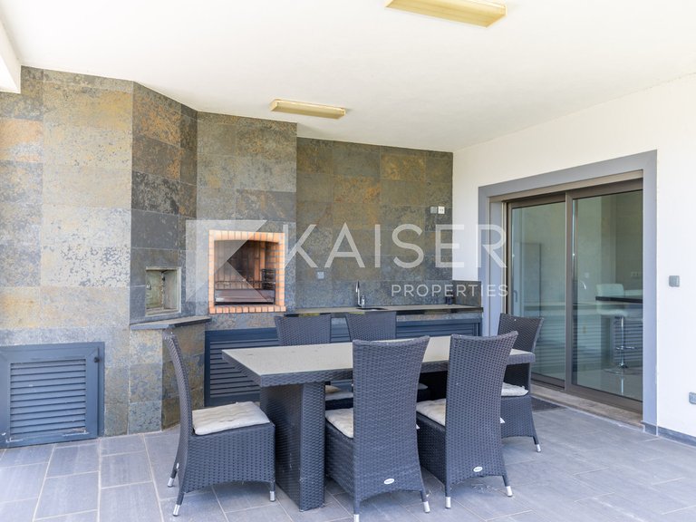 Villa for Sale in Albufeira, Albufeira 11