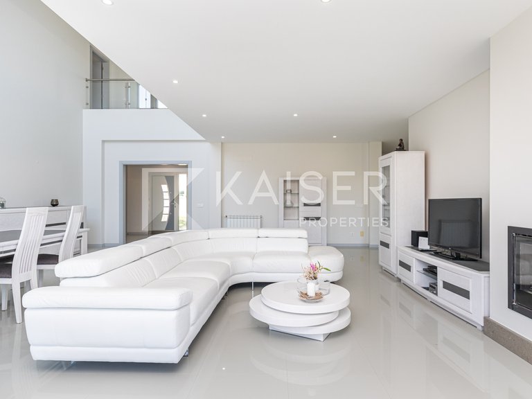 Villa for Sale in Albufeira, Albufeira 13