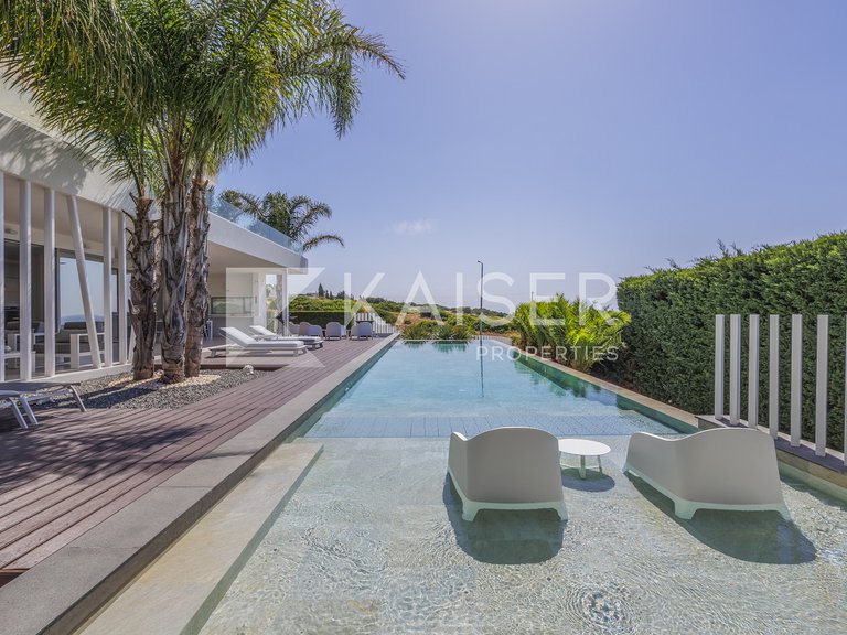 Villa for Sale in Albufeira, Albufeira 2
