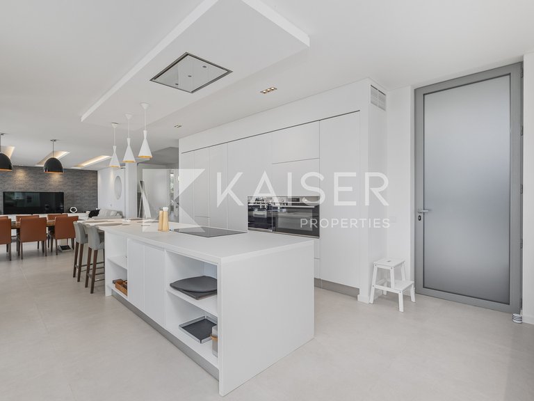 Villa for Sale in Albufeira, Albufeira 12