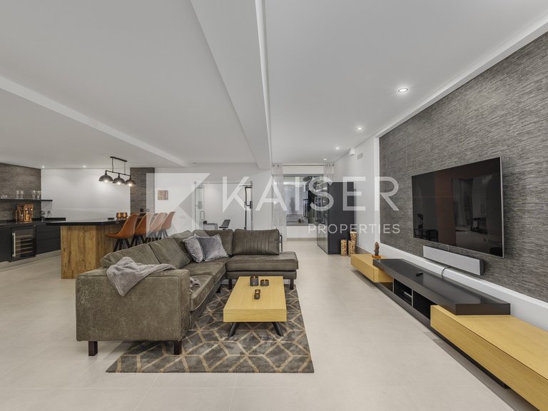Villa for Sale in Albufeira, Albufeira 25