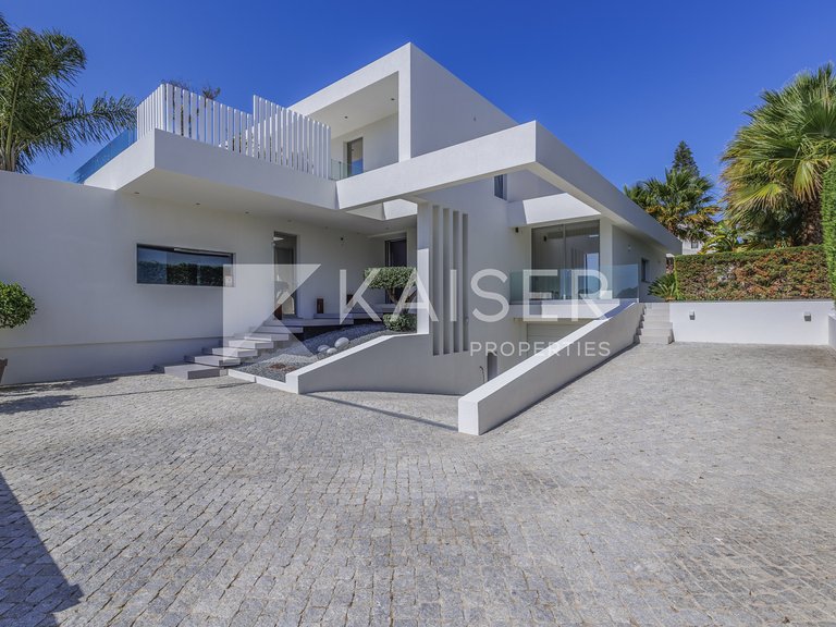 Villa for Sale in Albufeira, Albufeira 34