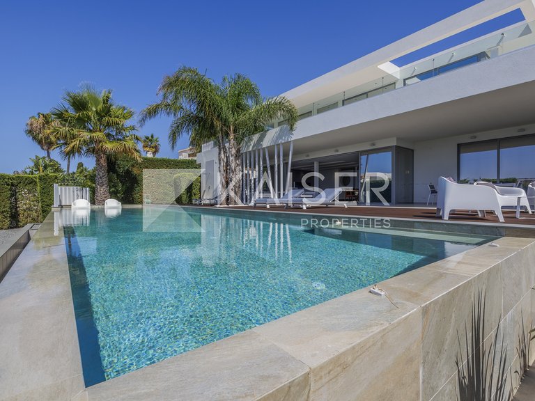 Villa for Sale in Albufeira, Albufeira 35
