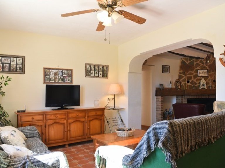 Villa for Sale in Pinoso, Alicante 6