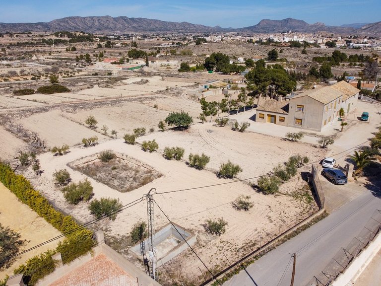Villa for Sale in Monovar, Alicante 49