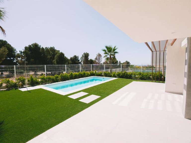 Villa for Sale in Finestrat, Alicante 18