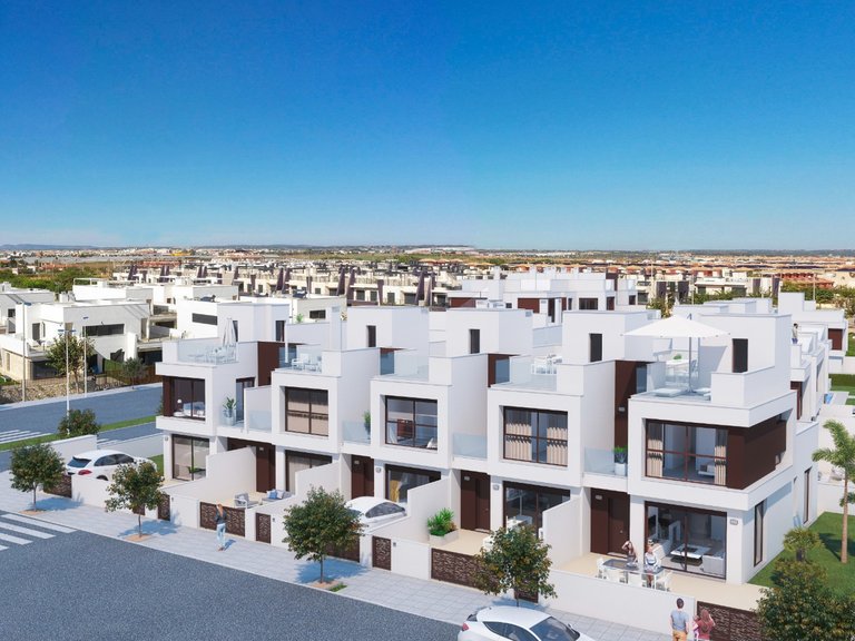Town House for Sale in Torre De La Horadada, Alicante 1