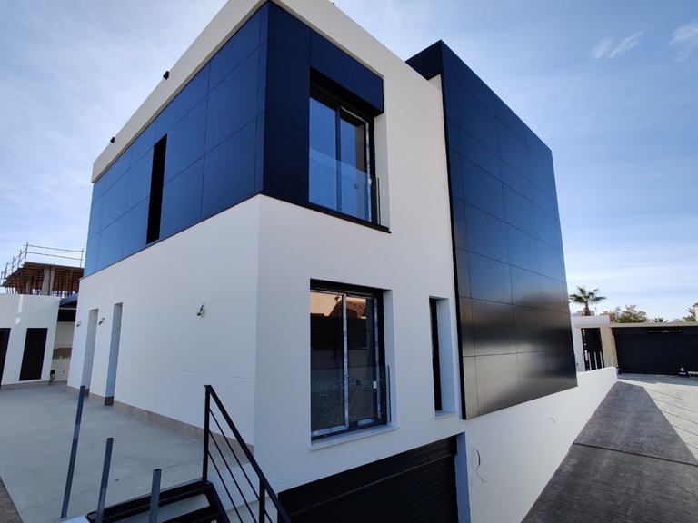 Villa for Sale in Villamartin, Alicante 17