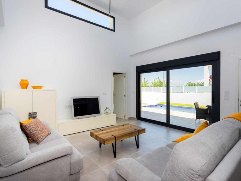Villa for Sale in Daya Nueva, Alicante 4