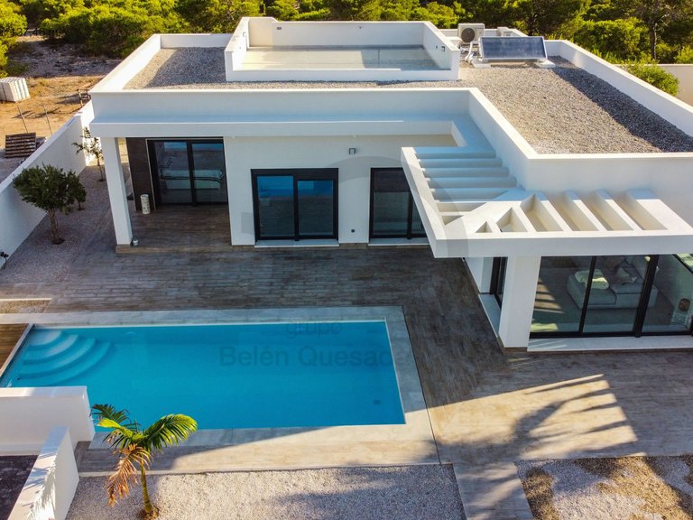 Villa for Sale in Lo Pepin, Alicante 1