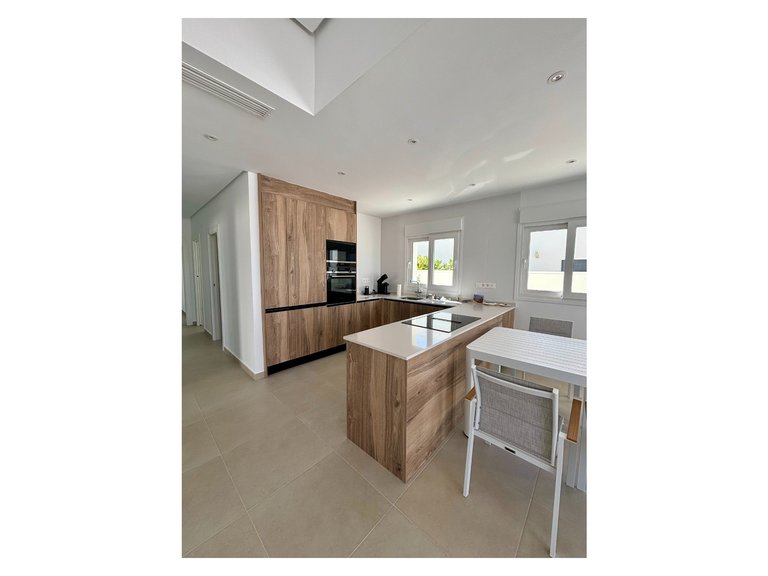 Villa for Sale in Benijofar, Alicante 5