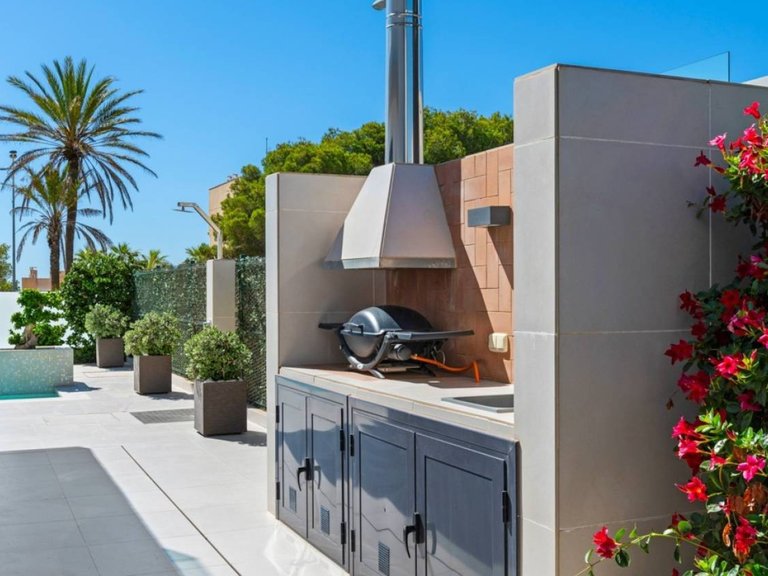 Villa for Sale in Campoamor, Alicante 14