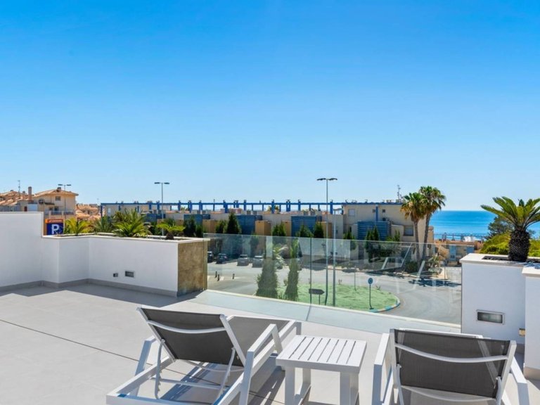 Villa for Sale in Campoamor, Alicante 16