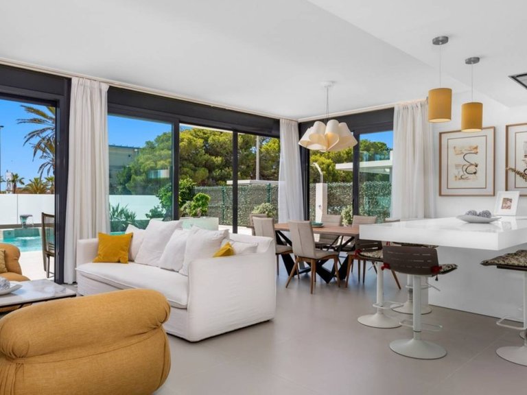 Villa for Sale in Campoamor, Alicante 2