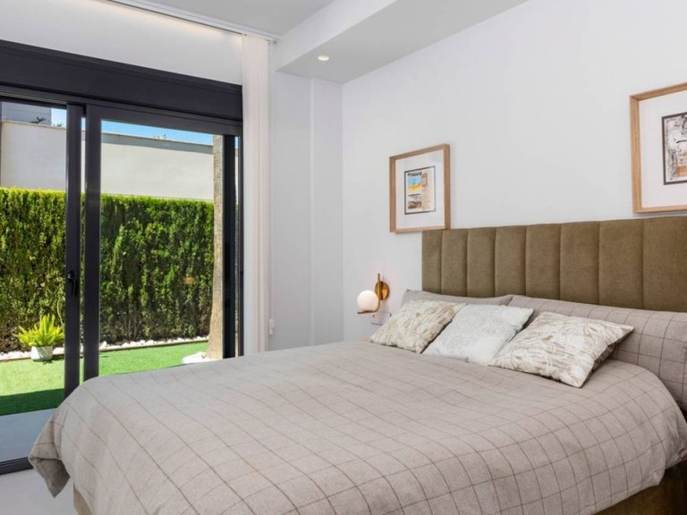 Villa for Sale in Campoamor, Alicante 6