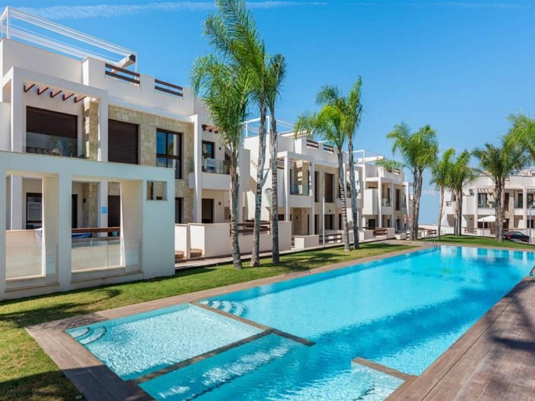 Apartment for Sale in Torrevieja, Alicante 1
