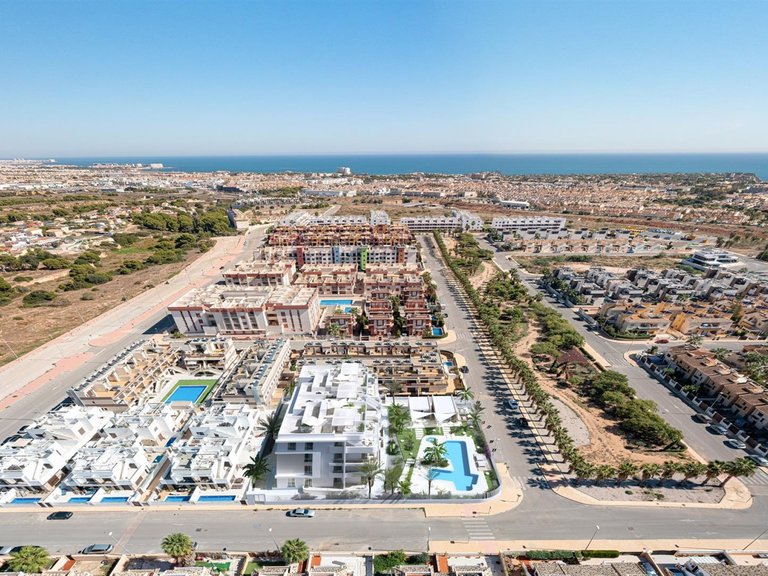 Apartment for Sale in Cabo Roig, Alicante 24