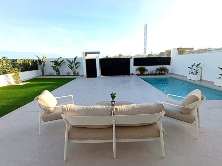 Villa for Sale in Benijofar, Alicante 9