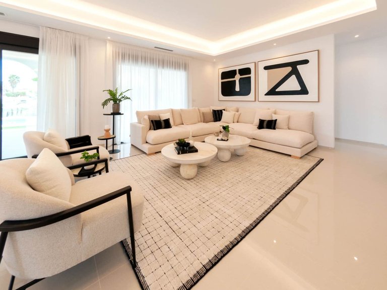 Villa for Sale in Dona Pepa, Alicante 3