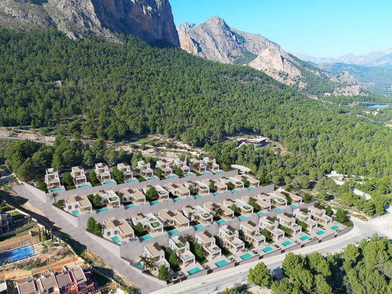 Villa for Sale in Polop, Alicante 3