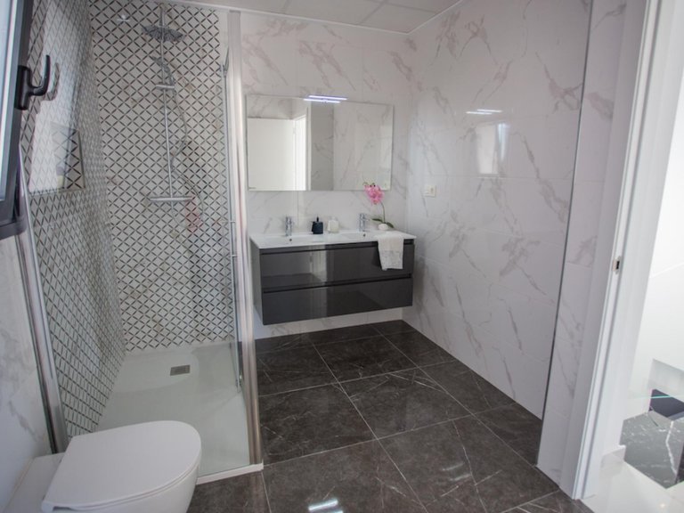 Villa for Sale in Los Montesinos, Alicante 6